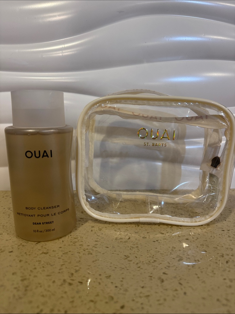 OUAI Champagne Body Cleanser with Clear Pouch